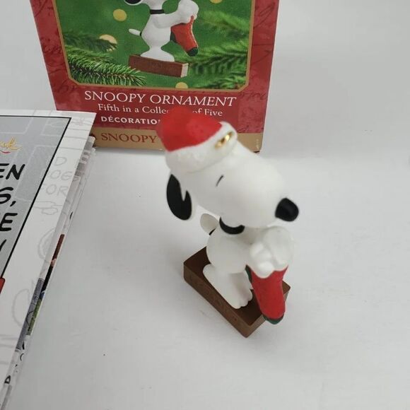 Vintage peanuts Snoopy Hallmark Keepsake OrnamentSnoopy Christmas Peanuts NIB - Picture 7 of 7